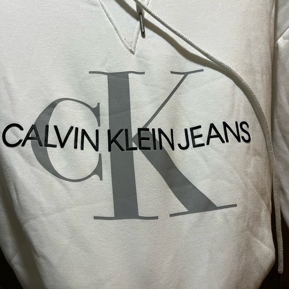 NWOT Calvin Klein Jeans sweatshirt with hoodie - Picture 5 of 9